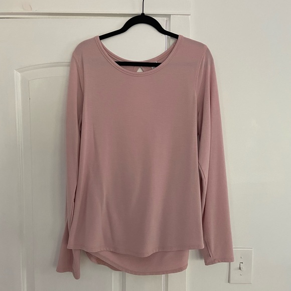 ⚡️ 3/$20 ⚡️ Old Navy Active • Long sleeve top - Picture 3 of 6